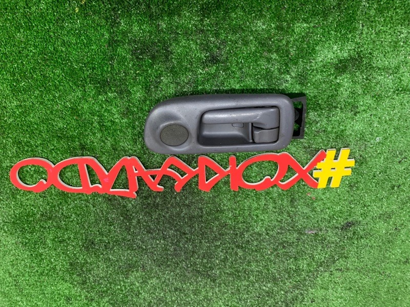 Ручка двери внутренняя Toyota Ipsum SXM10G 3S-FE 04.1998 передняя левая