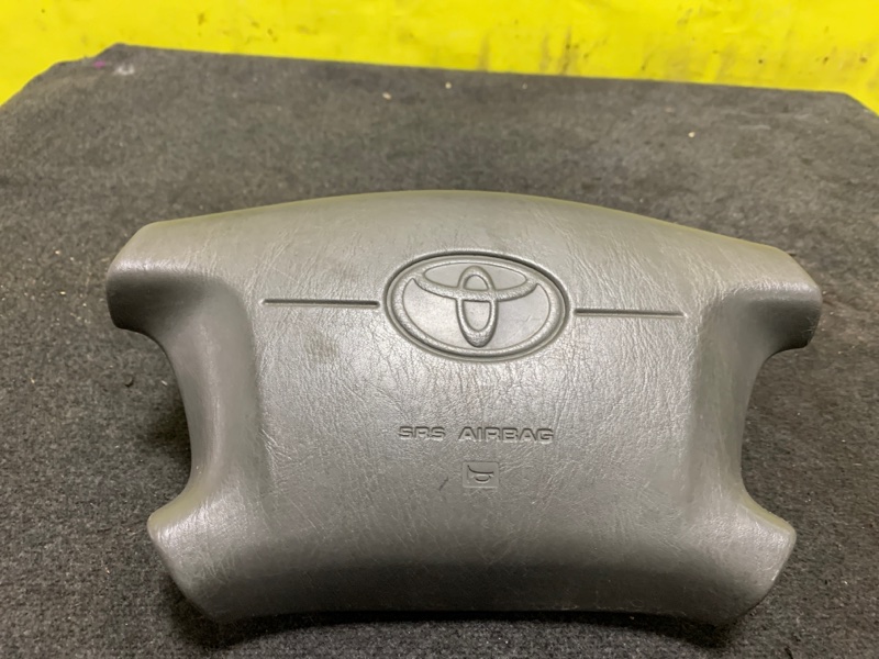 Крышка подушки безопасности водителя Toyota Mark Ii GX100 1G-FE 09.1996
