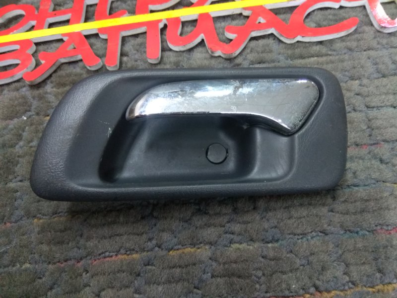 Ручка двери внутренняя Honda Torneo CF3 F18B 09.1997 задняя левая