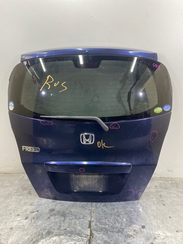 Дверь задняя багажника Honda Freed GB3 L15A 05.2008