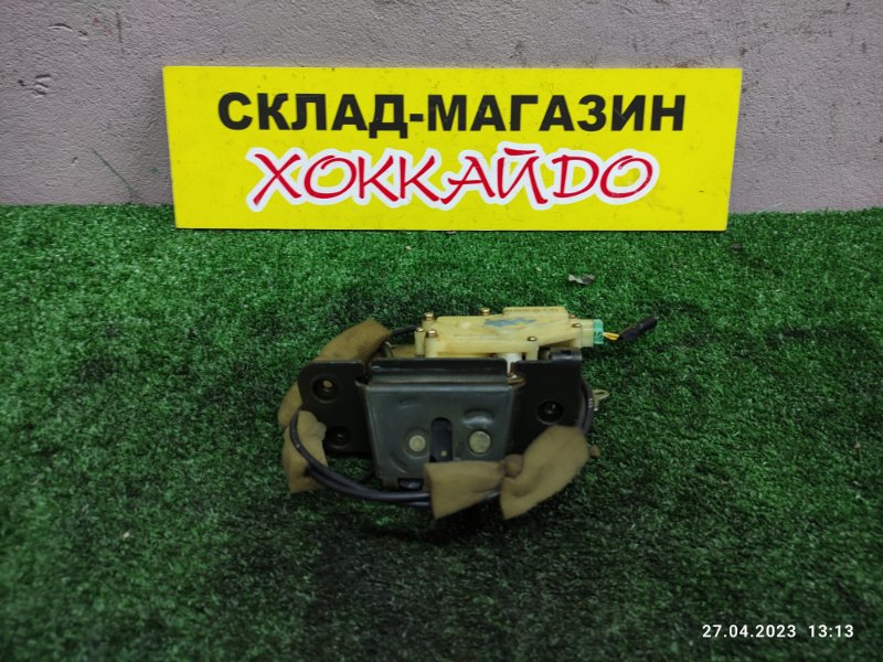 Замок багажника Honda Stepwgn RF3 K20A 04.2001 задний