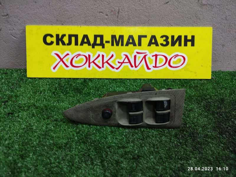 Блок управления стеклоподъемниками Honda Stream RN1 D17A 10.2000