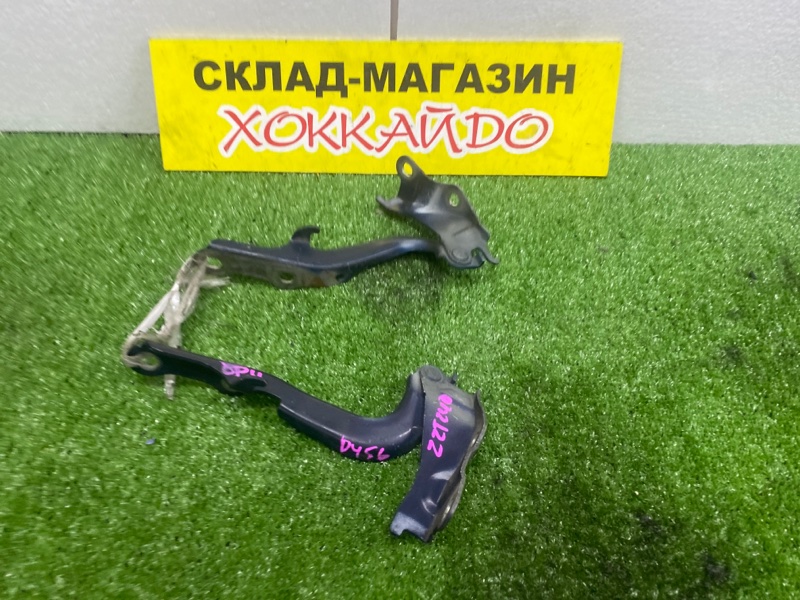 Петля капота Toyota Allion ZZT240 1ZZ-FE 12.2001