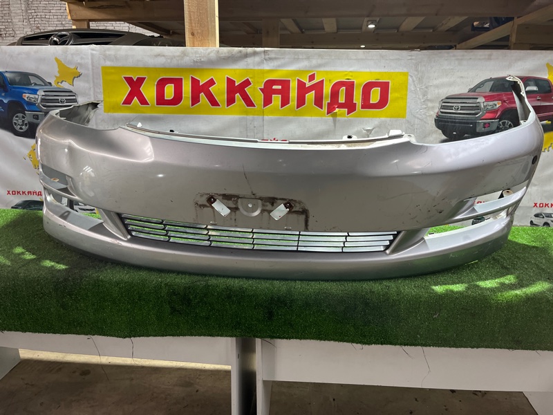 Бампер Toyota Ipsum ACM21W 2AZ-FE 10.2003 передний