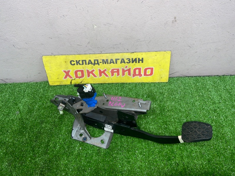 Педаль тормоза Mazda Axela BL6FJ Z6 09.2011