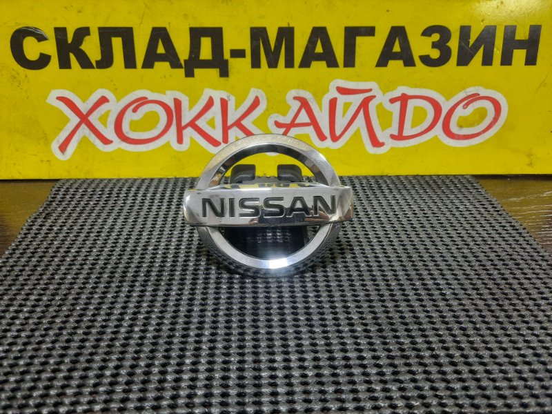 Эмблема Nissan Primera WTP12 QR20DE 01.2001 задняя