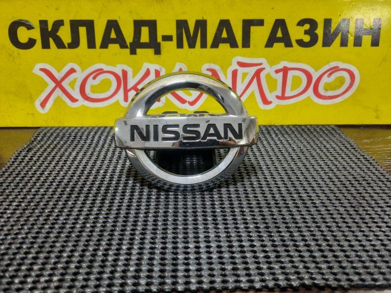 Эмблема Nissan Note E12 HR12DE 11.2016 задняя
