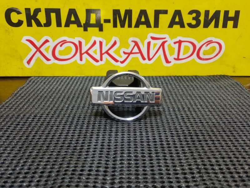 Эмблема Nissan Serena KBC23 SR20DE 01.1997 задняя