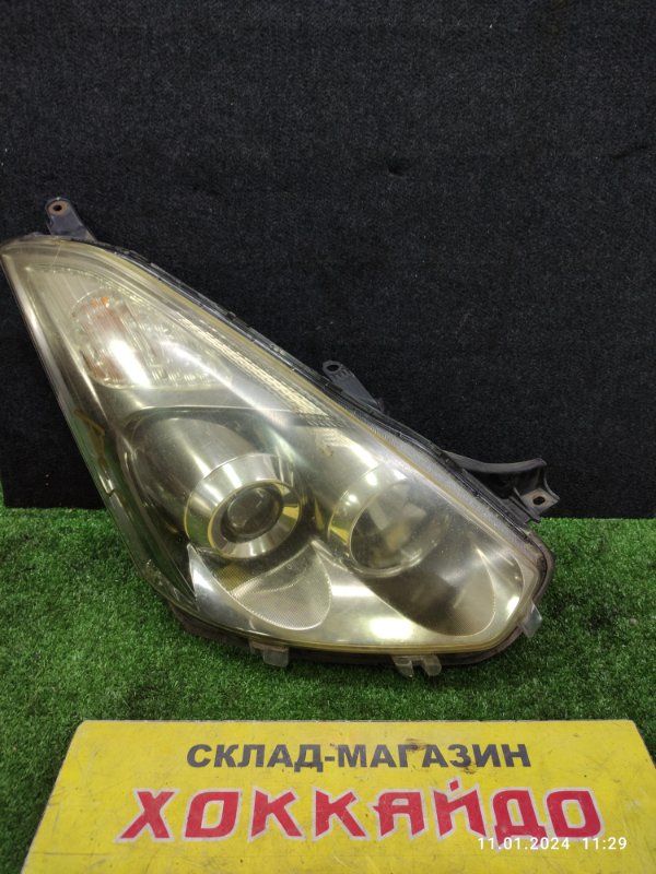 Фара Toyota Wish ZNE10G 1ZZ-FE 09.2005 передняя правая