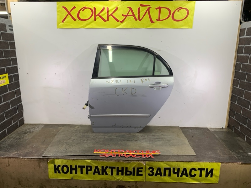 Дверь боковая Toyota Corolla NZE121 1NZ-FE 08.2000 задняя левая