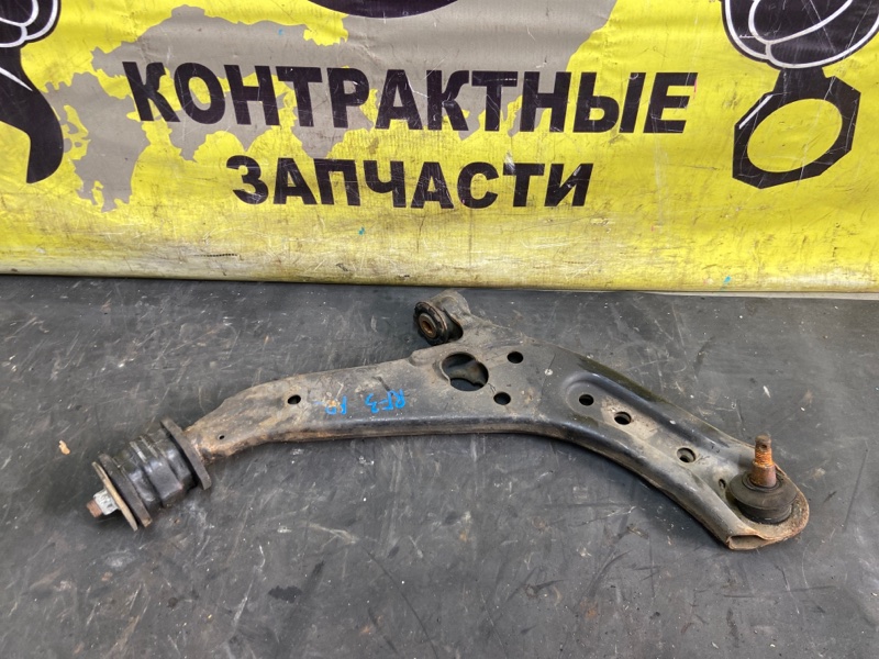 Рычаг подвески нижний Honda Stepwgn RF3 K20A 04.2001 передний правый