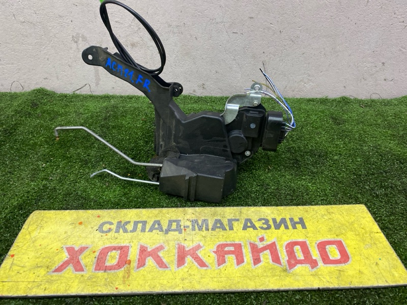 Замок дверной Toyota Ipsum ACM21W 2AZ-FE 05.2001 передний правый