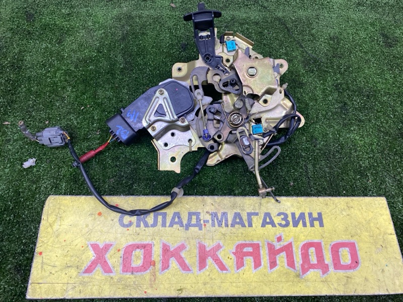 Замок дверной Honda Stepwgn RF3 K20A 04.2001 задний левый