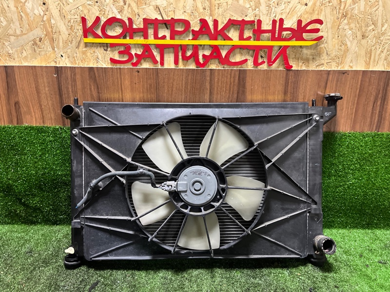 Радиатор двигателя Toyota Wish ZNE10G 1ZZ-FE 09.2005