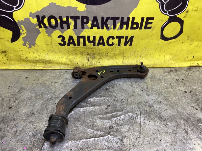 Рычаг подвески нижний Honda Stepwgn RF3 K20A 04.2001 передний правый