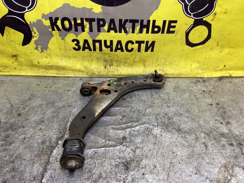 Рычаг подвески нижний Honda Stepwgn RF3 K20A 04.2001 передний правый