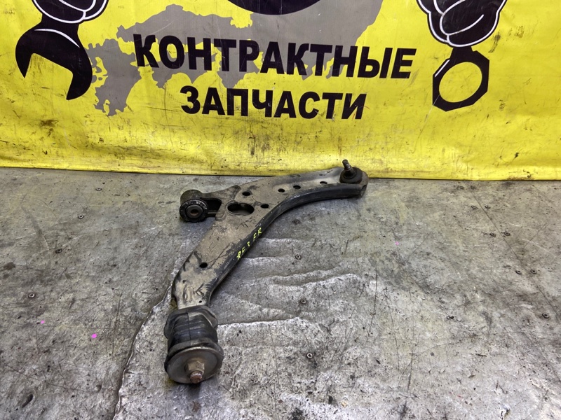 Рычаг подвески нижний Honda Stepwgn RF3 K20A 04.2001 передний правый