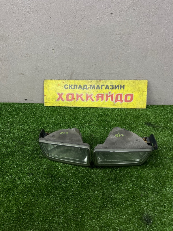 Фара противотуманная Honda Stepwgn RF3 K20A 04.2001