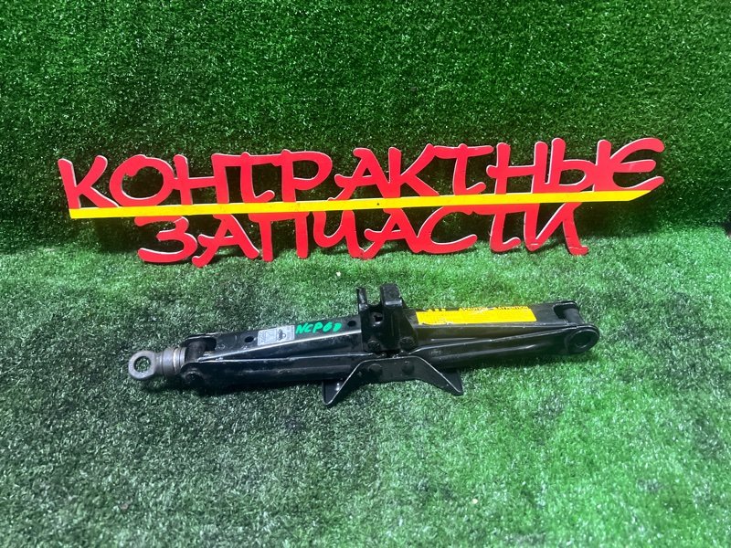 Домкрат Toyota Ist NCP60 2NZ-FE 05.2002