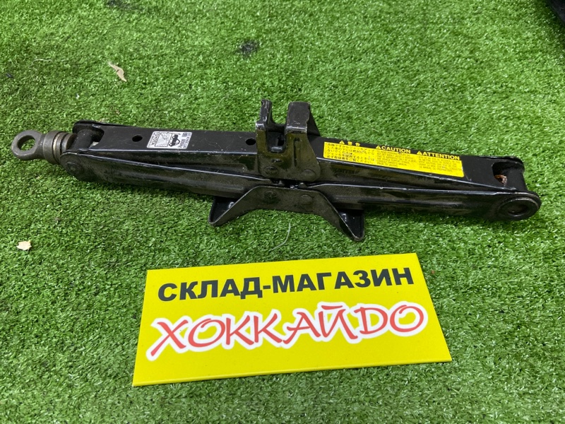 Домкрат Toyota Ist NCP61 1NZ-FE 05.2002