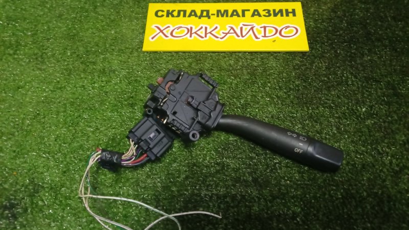 Переключатель фар Toyota Wish ZNE10G 1ZZ-FE 09.2005