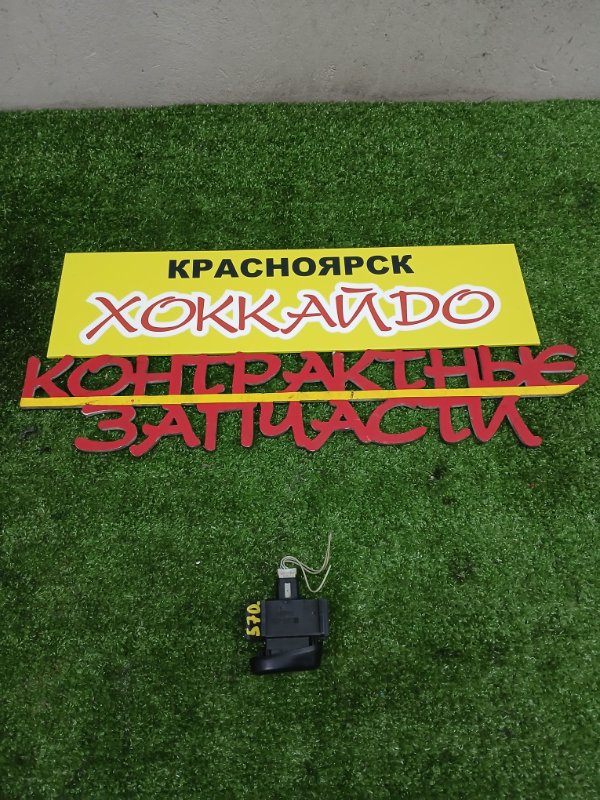 Кнопки в салон Toyota Lite Ace KR42V 7K-E 10.1996