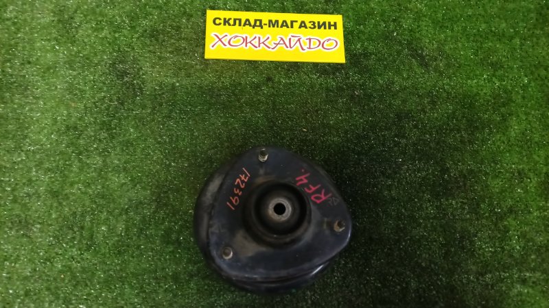 Опора стойки Honda Stepwgn RF4 K20A 04.2001 передняя