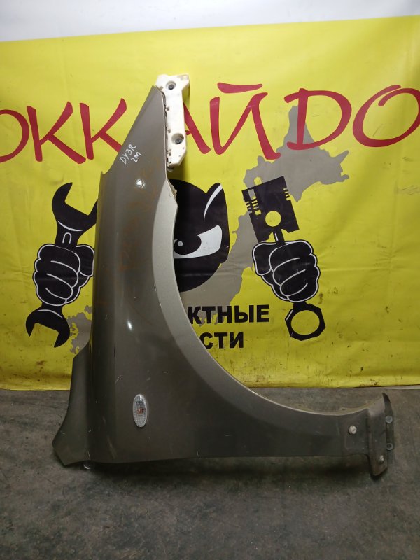 Крыло Mazda Demio DY3R ZJ-VE 04.2005 переднее правое