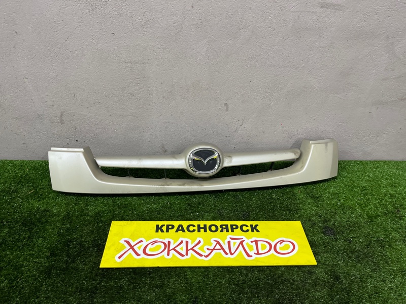 Решетка радиатора Mazda Demio DW3W B3ME 08.1996