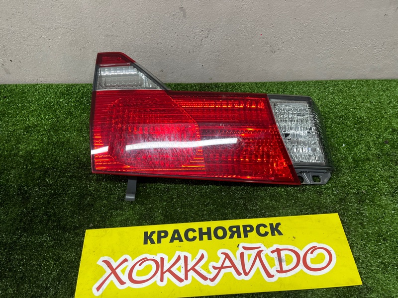 Фонарь вставка багажника Toyota Alphard ANH15W 2AZ-FXE 05.2002 задний левый