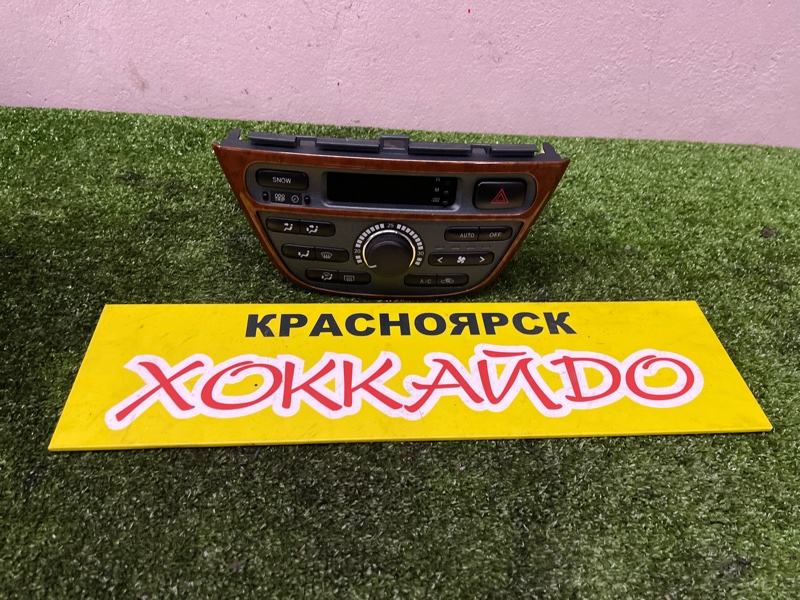 Блок управления климат-контролем Toyota Opa ZCT10 1ZZ-FE 05.2000