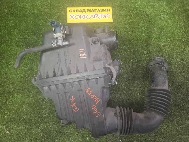 Корпус воздушного фильтра Toyota Probox NCP55V 1NZ-FE 07.2002