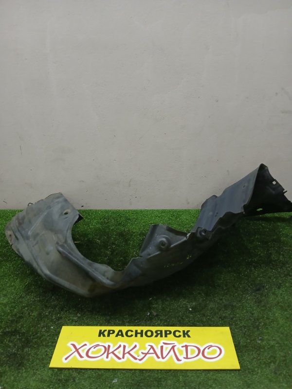 Подкрылок Toyota Ipsum ACM21W 2AZ-FE 05.2001 передний правый