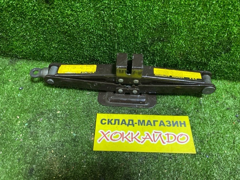 Домкрат Toyota Ipsum ACM21W 2AZ-FE 05.2001