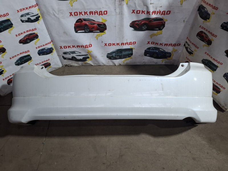 Бампер Toyota Wish ZNE10G 1ZZ-FE 01.2003 задний