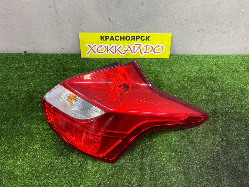 Фонарь стоп-сигнала Ford Focus CB8 MGDA 01.2010 задний правый