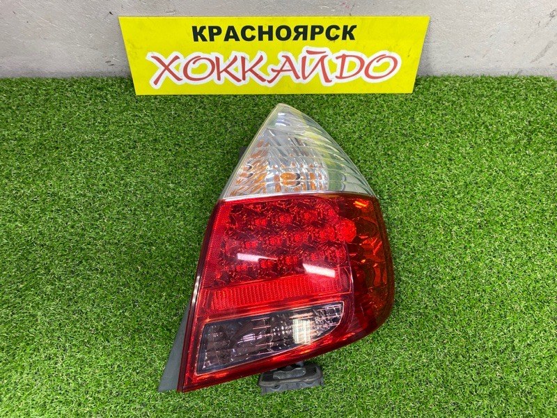 Фонарь стоп-сигнала Honda Fit GD1 L13A 06.2004 задний правый