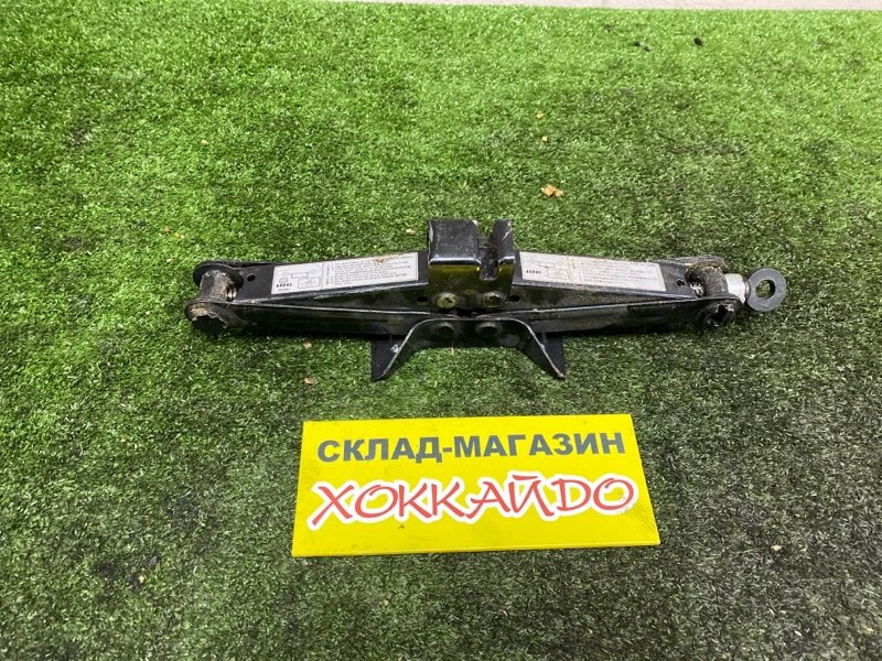 Домкрат Mazda Demio DW3W B3E 12.1999