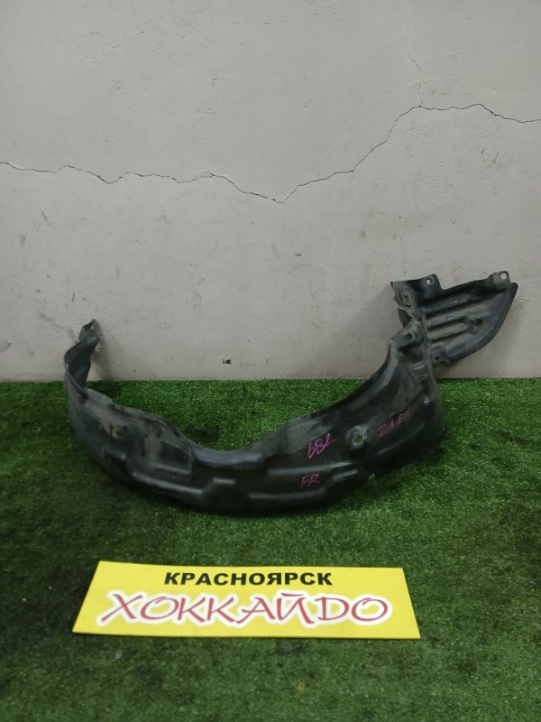 Подкрылок Toyota Wish ZNE10G 1ZZ-FE 01.2003 передний правый