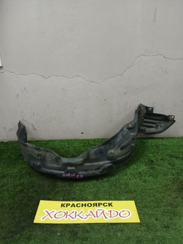 Подкрылок Toyota Wish ZNE10G 1ZZ-FE 09.2005 передний правый