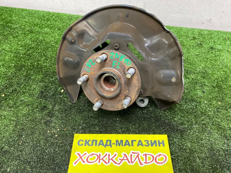 Ступица Toyota Wish ZNE10G 1ZZ-FE 01.2003 передняя левая