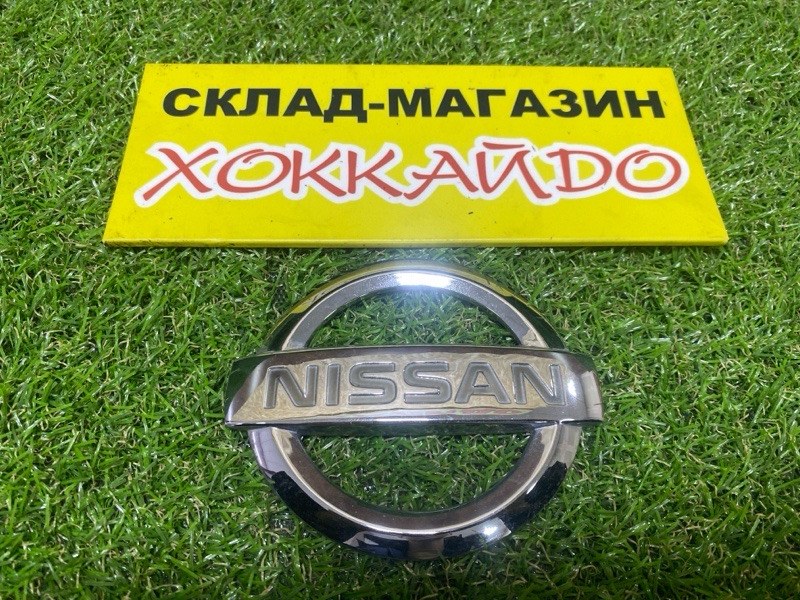 Эмблема Nissan March AK12 CR12DE 03.2002 задняя