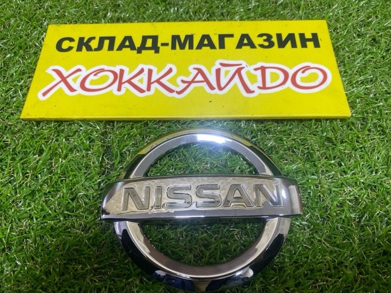 Эмблема Nissan March AK12 CR12DE 03.2002 задняя