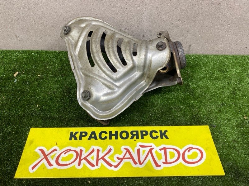 Коллектор выпускной Toyota Voxy ZRR70W 3ZR-FAE 06.2007