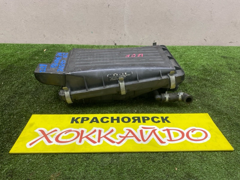 Корпус воздушного фильтра Nissan Cube Z10 CG13DE 02.1998