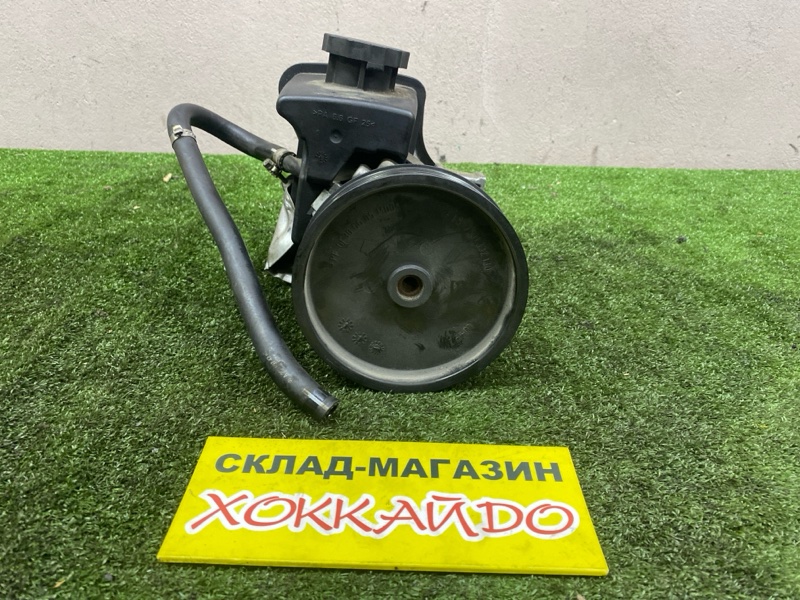 Насос гидроусилителя Mercedes-Benz C-Class W203 271.940 03.2000