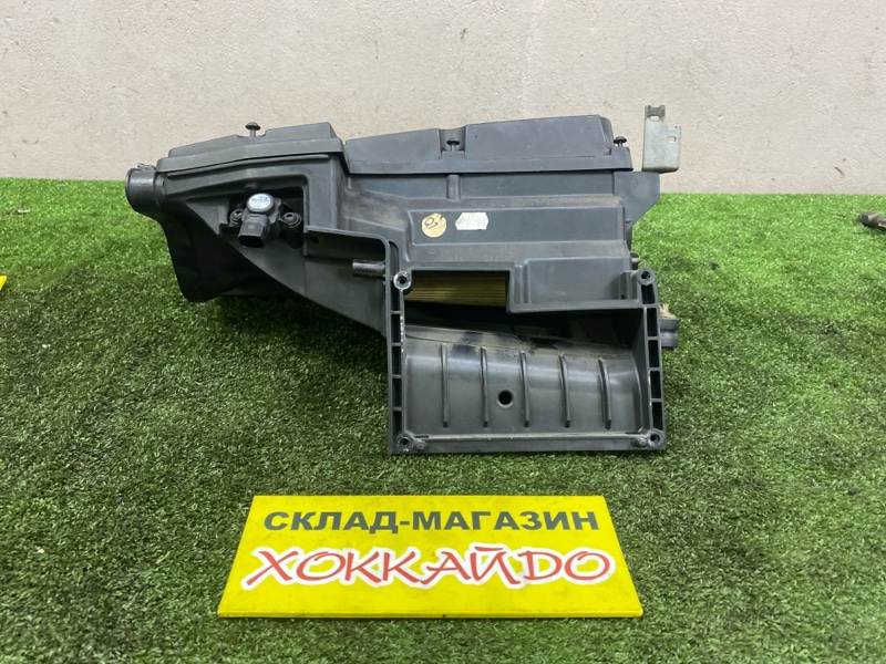 Корпус воздушного фильтра Mercedes-Benz C-Class W203 271.940 03.2000