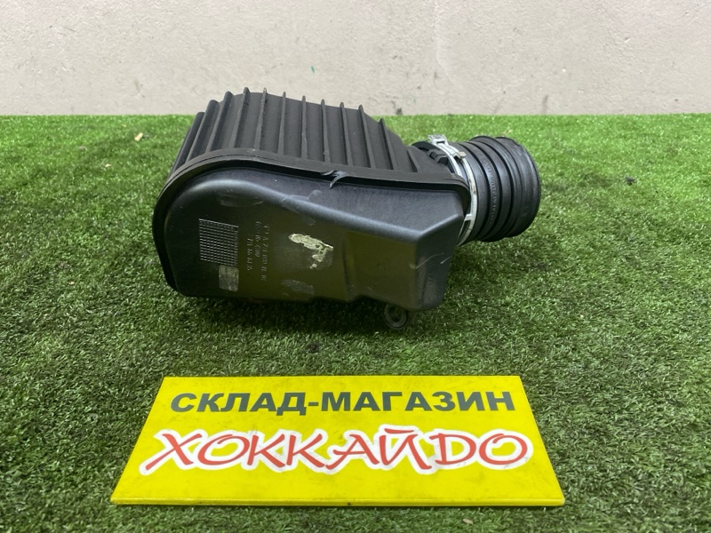 Резонатор воздушного фильтра Mercedes-Benz C-Class W203 271.940 03.2000