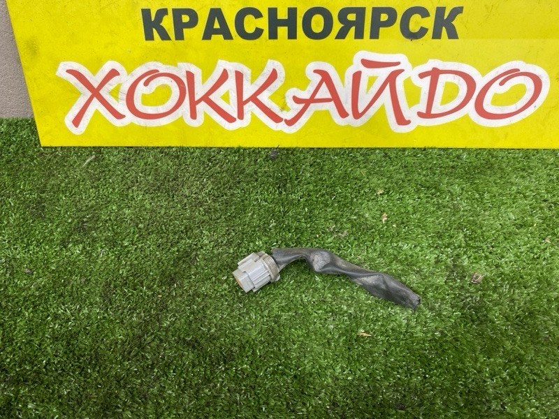 Разъем Nissan Bluebird QU14 QG18DE 09.1998