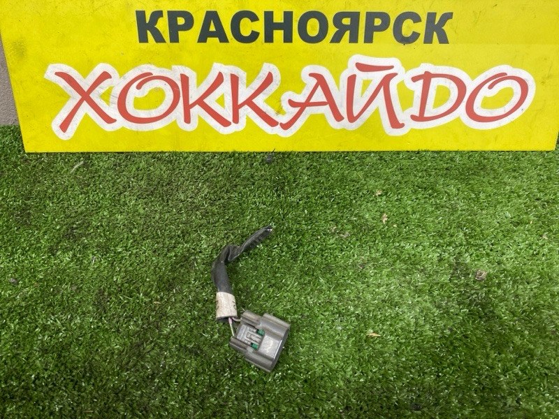 Разъем Nissan Bluebird QU14 QG18DE 09.1998